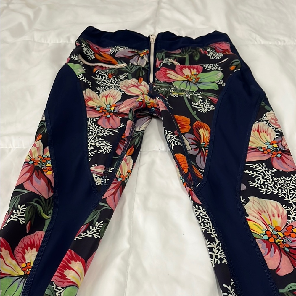 Isabel Marant Black and Pink Leggings Vibrant Floral Design